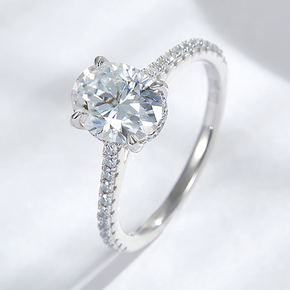 Oval Cut. Luxury Full Moissanite Engagement Rings. 2.0 Carat. D VVS1.