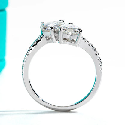 Heart Shape Moissanite Engagement Rings. 2.0 Carat. D Color VVS1.