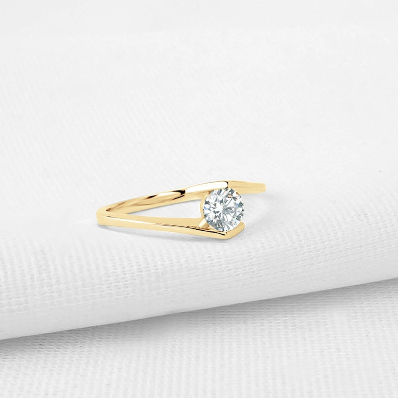 Moissanite Engagement Ring 0.50ct - 10K Yellow Gold.