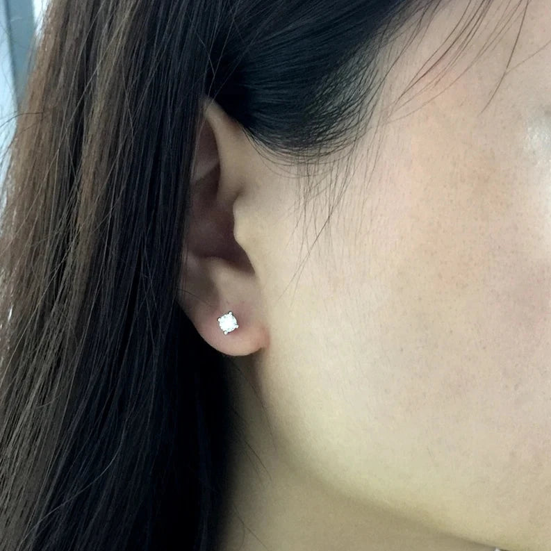 Lab-Grown Diamond Earrings. 3mm - 4mm. 14K White Gold.