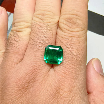 Man-Made Colombian Emerald. Asscher Cut. 1.0 To 16.0 Carat.