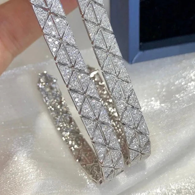 Luxury Diamond Bracelets. 2.20 Carat Natural Diamonds.