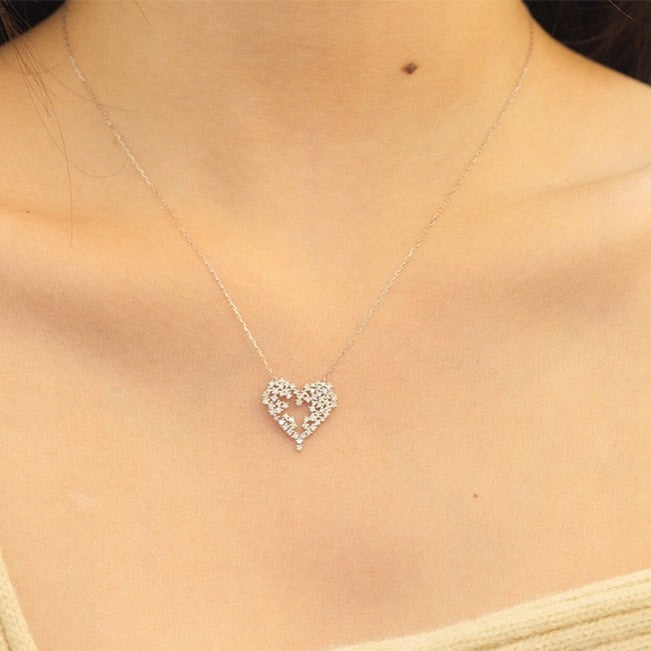 Heart Shaped Diamond Pendant Necklace. 0.70 Carat Natural Diamonds.
