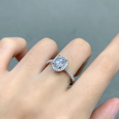 Oval Shape. Moissanite Diamond Engagement Rings. 2.0 Carat. D VVS1.