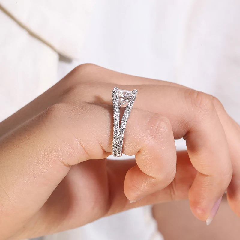 Luxury Diamond Engagement Rings. 2.63 Carat. Lab-Grown Diamond
