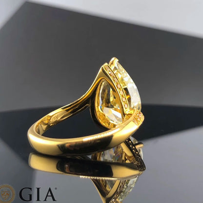 Luxury Diamond Engagement Rings. 5.23 Carat Fancy Yellow Diamond.
