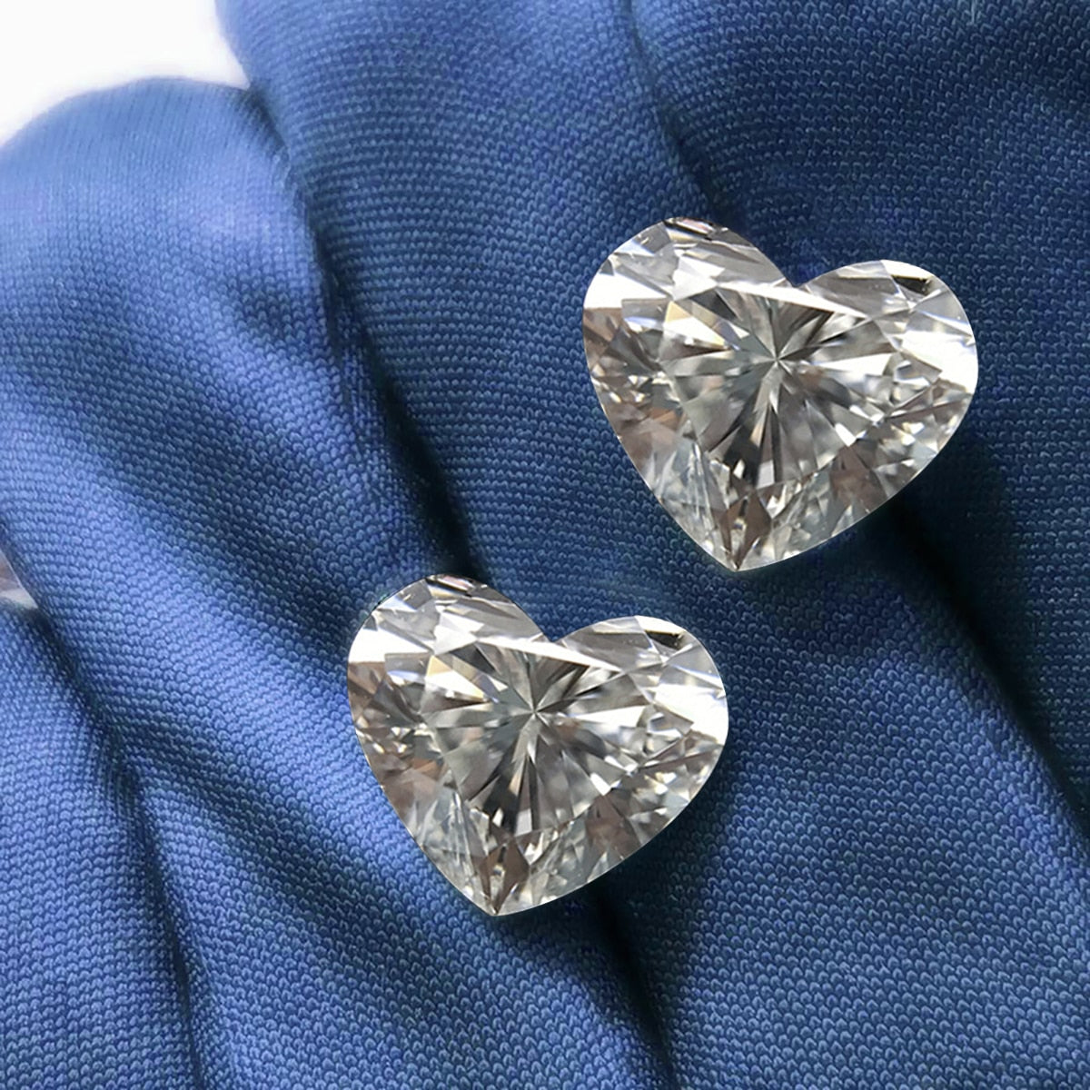 Heart Shape. Moissanite Gems. From 0.30 to 4.0 Carat. D VVS1.