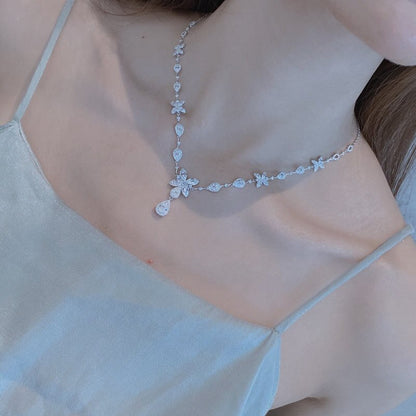 Luxury Diamond Necklaces. 2.0 Carat Natural Diamonds.