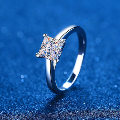 Princess cut moissanite engagement diamond ring