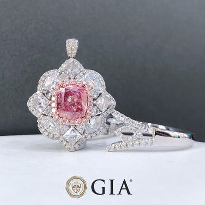Rare diamant rose orange clair fantaisie. Bague, Pendentif. Certifié GIA.