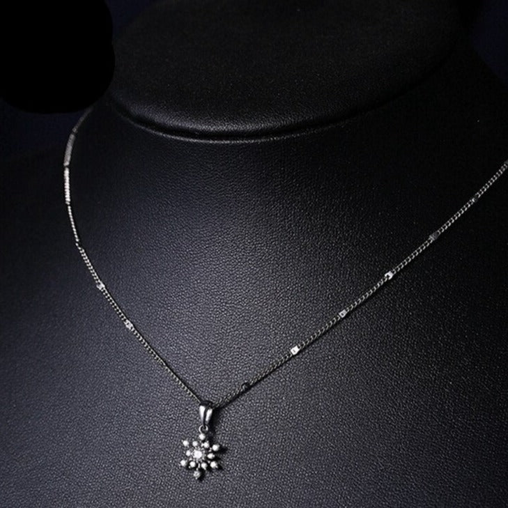 Natural Diamond Snowflake Shaped Pendant Necklace.