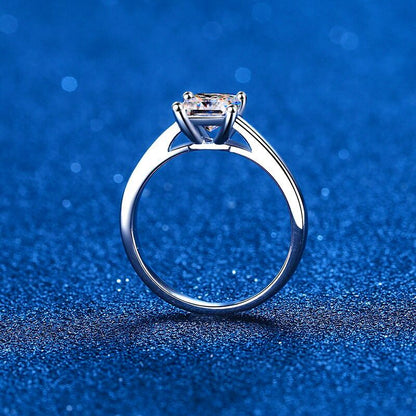 Princess cut moissanite engagement diamond ring