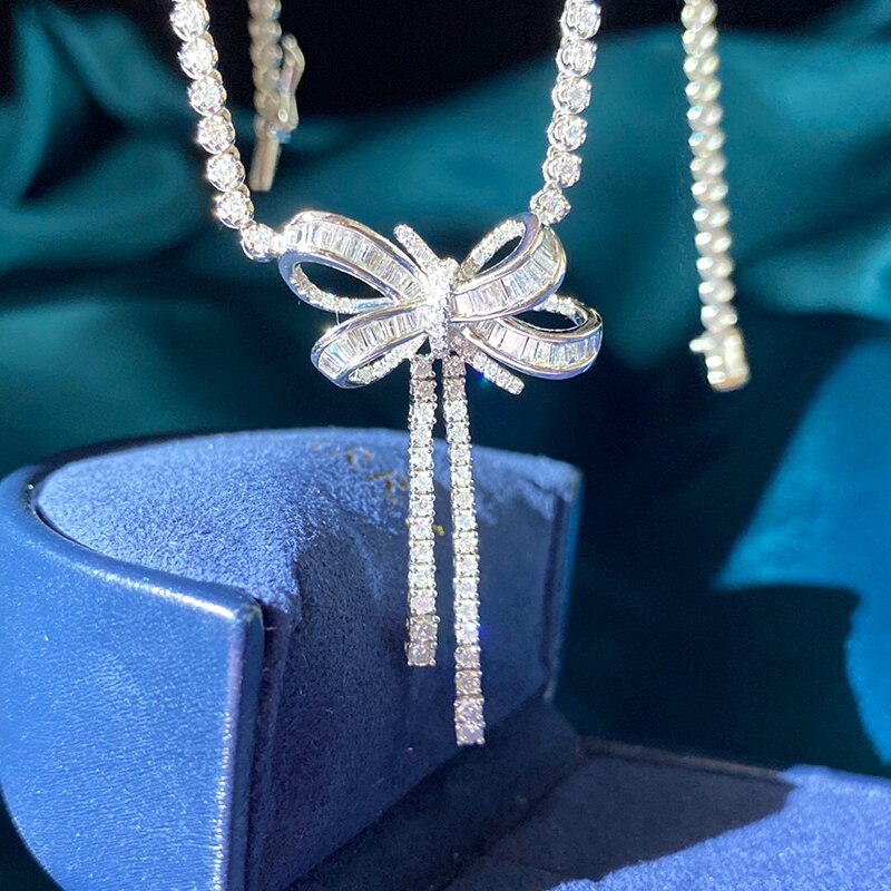 Luxury Diamond Necklaces. 4.50 Carat Natural Diamonds.