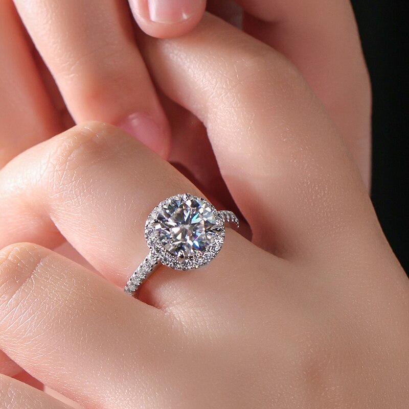 moissanite engagement rings