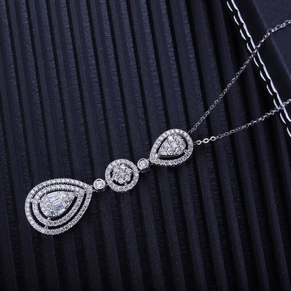 Elegant Diamond Pendant Necklace. 1.05 Carat. Natural Diamonds.