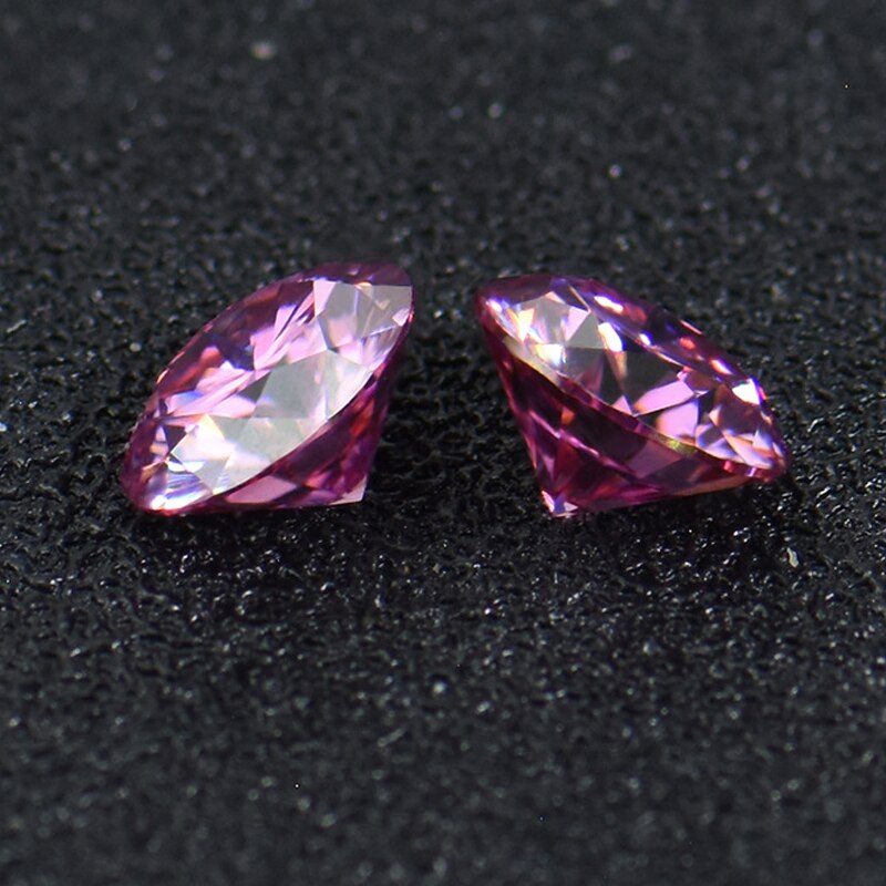 moissanite pink color