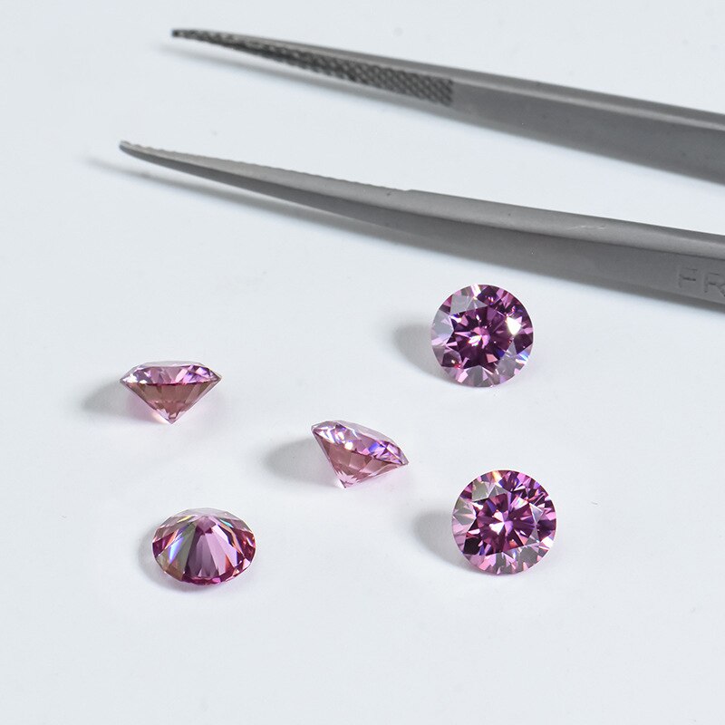 moissanite pink