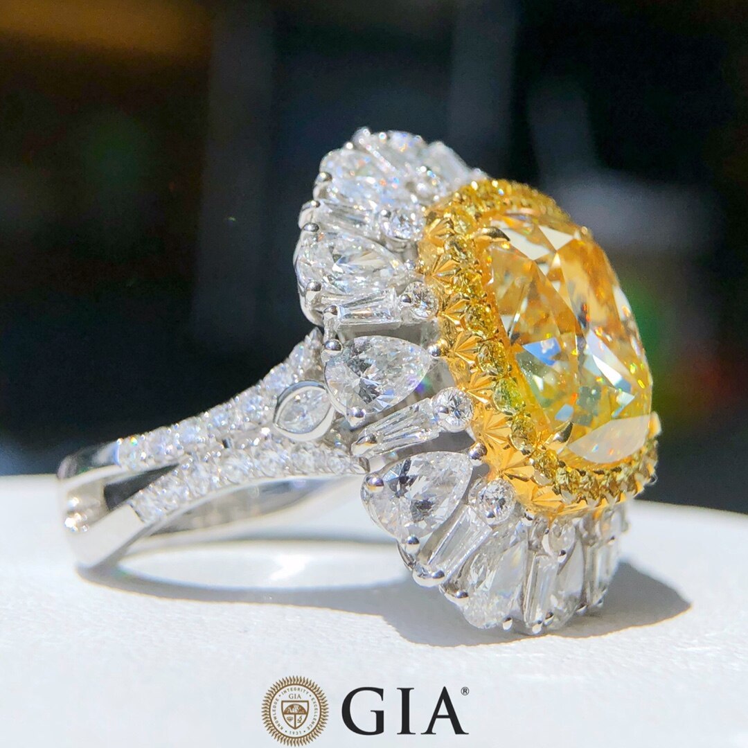 1.16ct Yellow Sapphire & Diamond Cluster Ring 18ct Yellow Gold | Ace  Jewellery