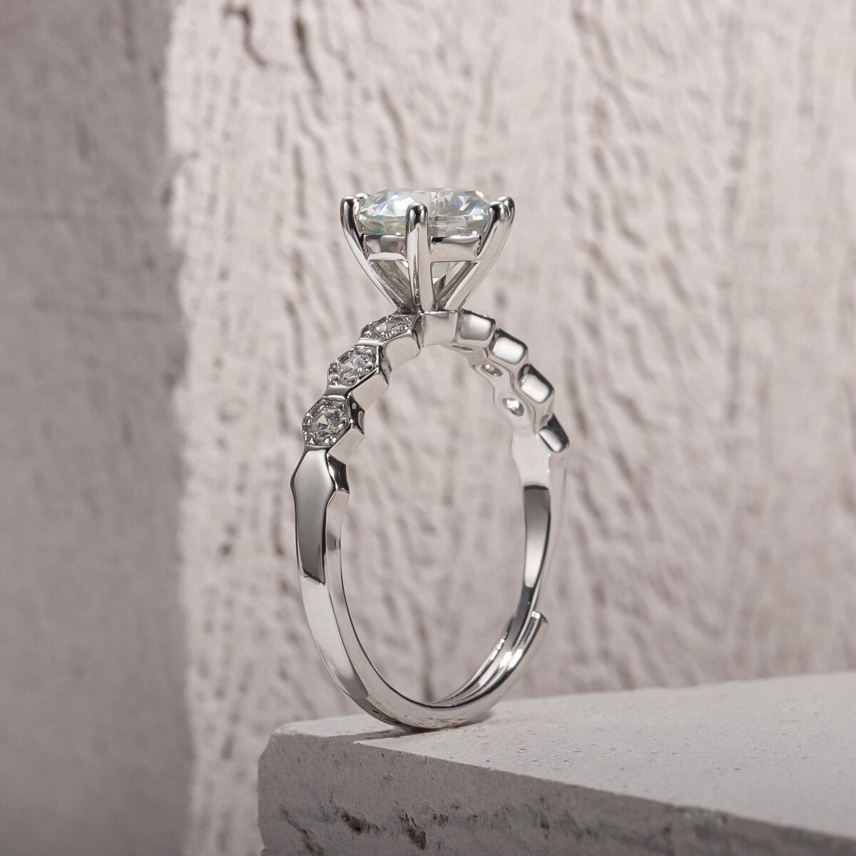 Luxury 1.0 Carat. D Color. Moissanite Diamond Rings. 18K Gold Plated Silver.