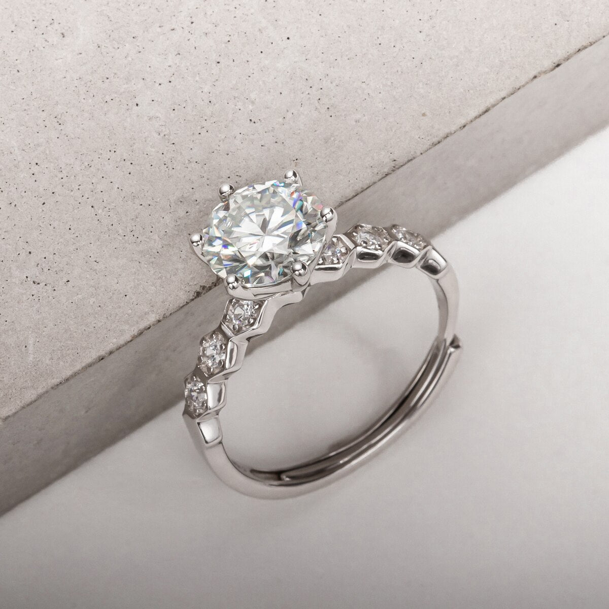 Luxury 1.0 Carat. D Color. Moissanite Diamond Rings. 18K Gold Plated Silver.