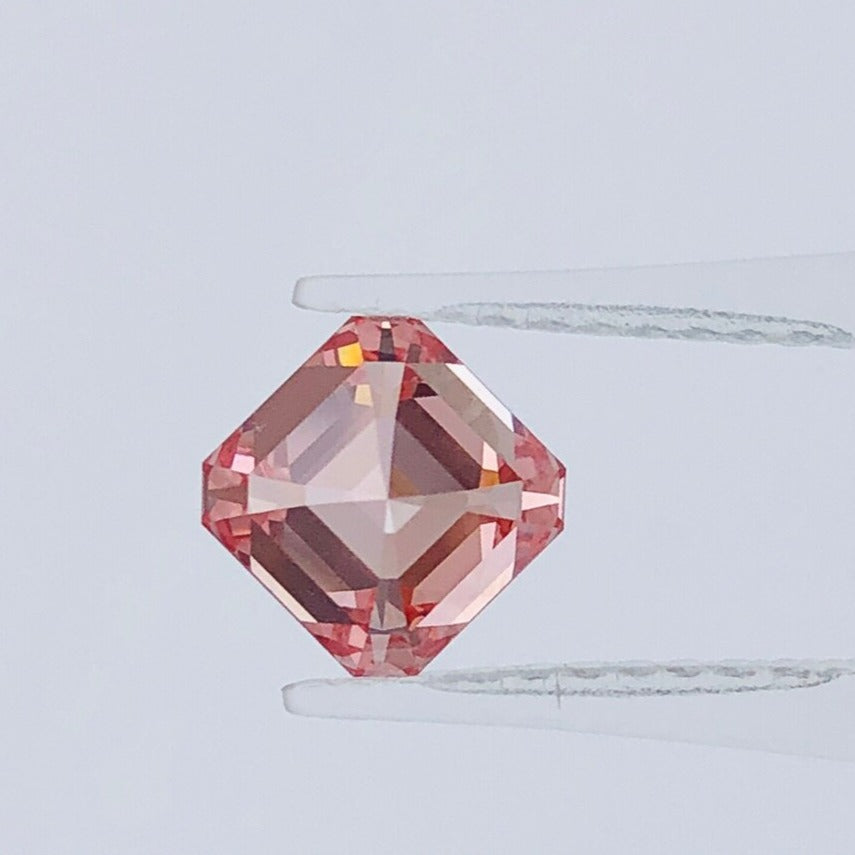 Fancy Deep Pink Diamond