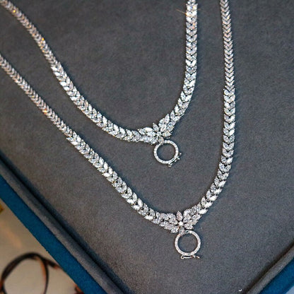 Luxury Natural Diamond Necklaces. 7.0 Carat. 18K White Gold.