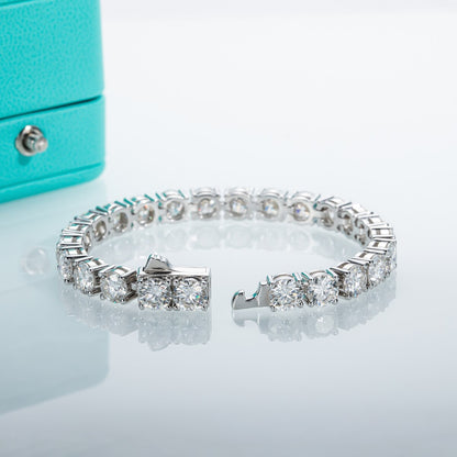 Moissanite Diamond Tennis Bracelets. 1.0 Carat Gemstones. D VVS1.