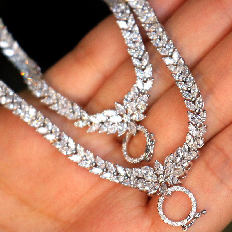 Luxury Natural Diamond Necklaces. 7.0 Carat. 18K White Gold.