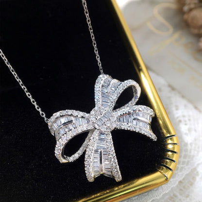 Elegant Diamond Necklace. 1.0 Carat Natural Diamonds.