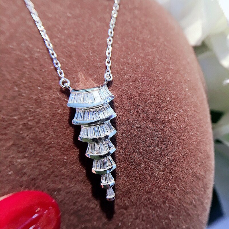 Genuine Diamond Pendant Necklace. 18K White Gold.